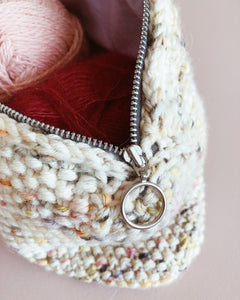 Knitted Bag of Spring (pattern and sewing guide)